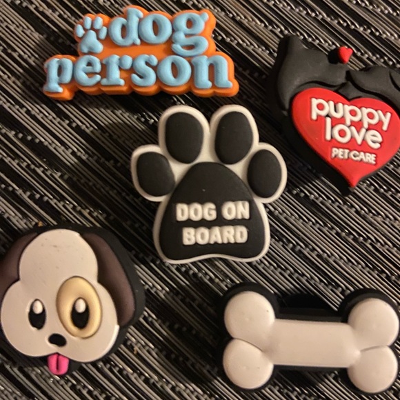 Dogs Shoe Charms - Picture 1 of 3